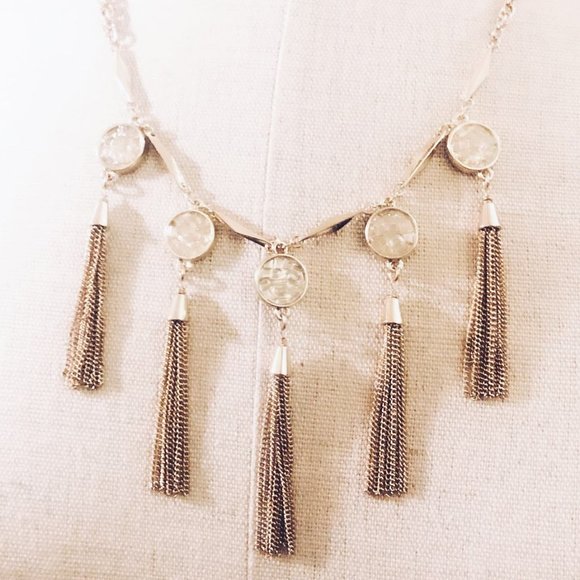 Ann Taylor Crackle Stone Fringe Short Necklace NWT 48 - Picture 1 of 5